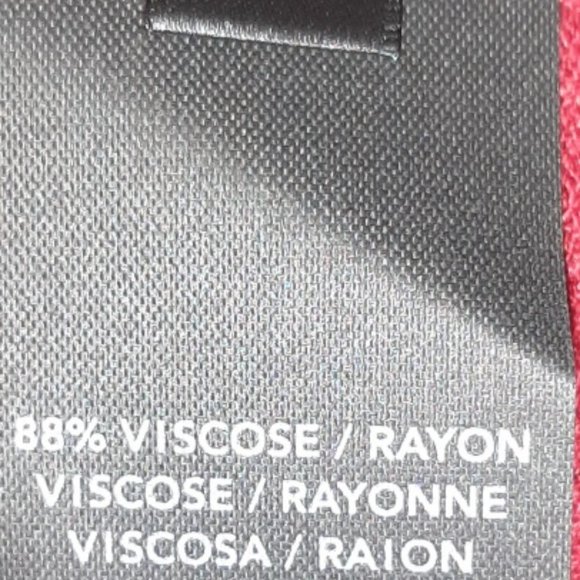 DONNA KARAN | Red Knit Top and Matching Skirt - Picture 16 of 16